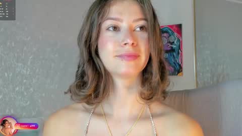 Snapshot of laralane_ chatting on 15, 10, 2025 Lara online show from 15, 10, 2025