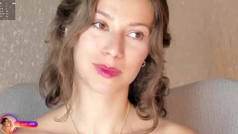 Snapshot of laralane_ chatting on 21, 10, 2025 Lara online show from 21, 10, 2025