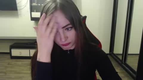 Snapshot of laralianna chatting on 28, 2, 2025 Laralianna online show from 28, 2, 2025