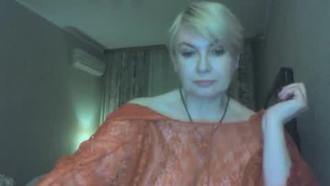 laramrs online show from 15, 4, 2026