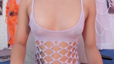 Snapshot of laramurphy chatting on 26, 10, 2025 Lara Murphy online show from 26, 10, 2025