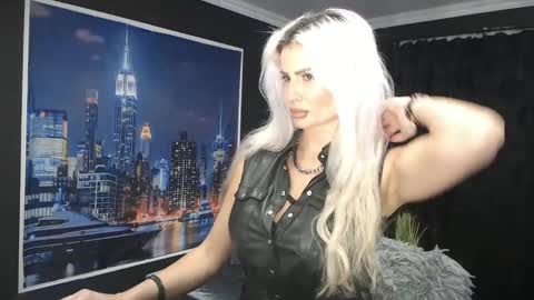 laras_moans online show from 8, 12, 2024