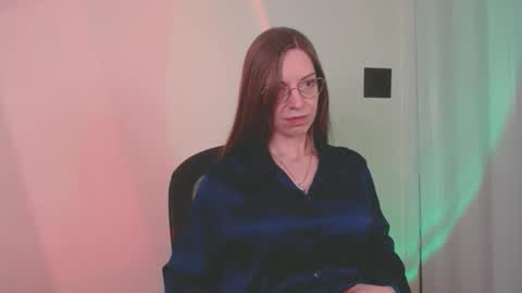 larawintersxxx online show from 15, 12, 2025