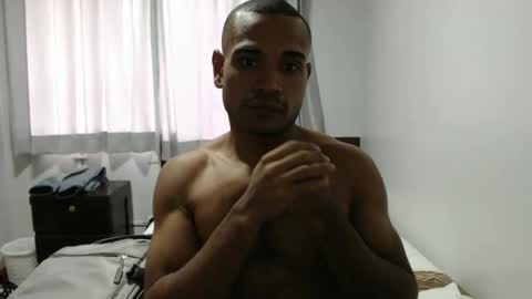 Snapshot of larenz_tate chatting on 7, 6, 2026 larenz_tate online show from 7, 6, 2026