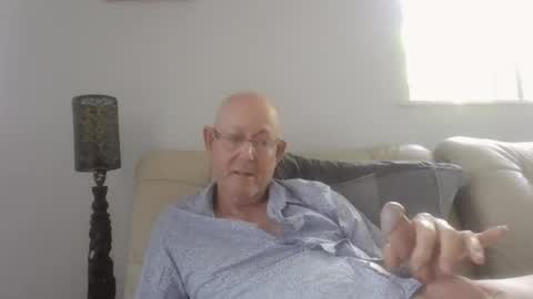 largerthan-   say hi on entry online show from 17, 1, 2026