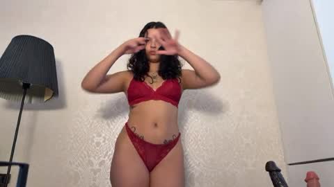 Snapshot of larirossi chatting on 27, 6, 2026 Rossi angel online show from 27, 6, 2026