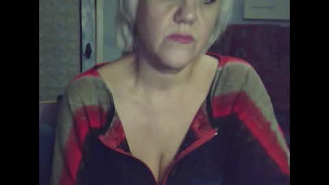 larisaq4ugo24 online show from 16, 1, 2025