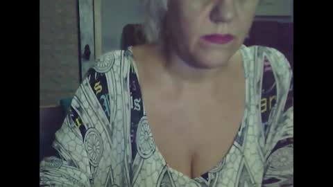 larisaq4ugo24 online show from 6, 2, 2025