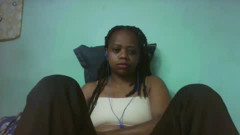 larissa645771 online show from 16, 9, 2025