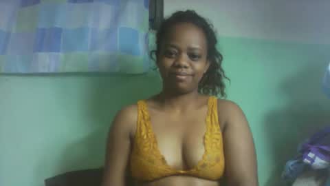 larissa645771 online show from 15, 10, 2025