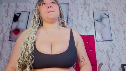 Snapshot of larissa_antonella chatting on 24, 4, 2026 larissa_antonella online show from 24, 4, 2026