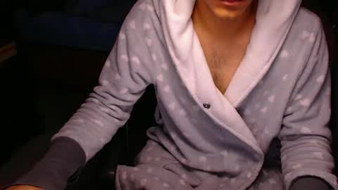 Snapshot of larry_art_a chatting on 5, 2, 2026 Larry online show from 5, 2, 2026