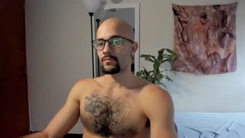 larry_stewart online show from 15, 4, 2026