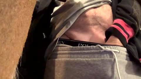 larrythelover23 online show from 15, 1, 2026