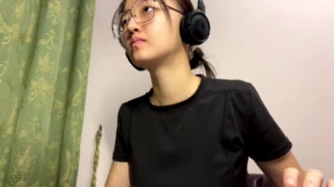 Aiko online show from 14, 12, 2025