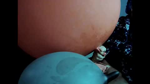 latexchris77 online show from 16, 12, 2024