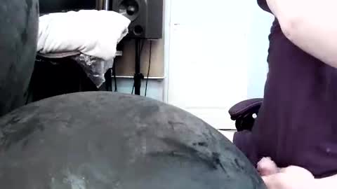 latexchris77 online show from 17, 4, 2026