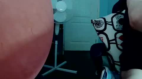 Snapshot of latexchris77 chatting on 9, 6, 2026 latexchris77 online show from 9, 6, 2026