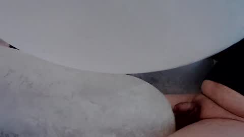 Snapshot of latexchris77 chatting on 18, 6, 2026 latexchris77 online show from 18, 6, 2026