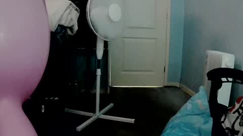 Snapshot of latexchris77 chatting on 7, 7, 2026 latexchris77 online show from 7, 7, 2026