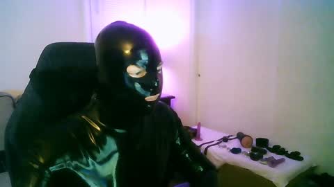 latexminheadroom online show from 2, 1, 2025