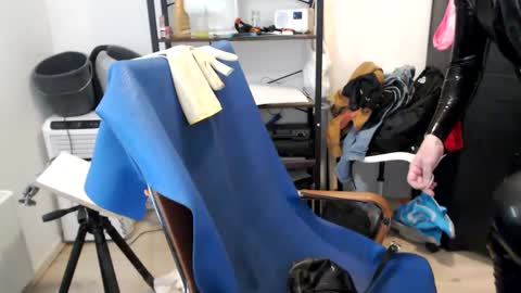 Snapshot of latexslaafboy2 chatting on 13, 1, 2025 latexslaafboy online show from 13, 1, 2025