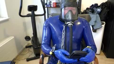 Snapshot of latexslaafboy2 chatting on 3, 11, 2025 latexslaafboy online show from 3, 11, 2025
