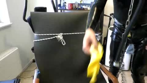 Snapshot of latexslaafboy2 chatting on 4, 11, 2025 latexslaafboy online show from 4, 11, 2025