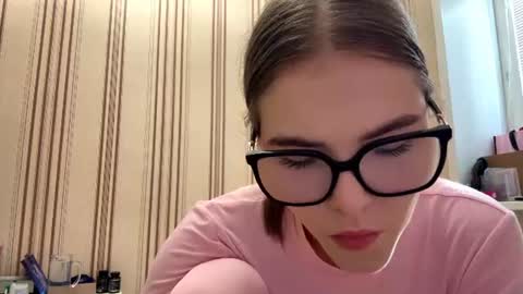 Snapshot of latiapetosa chatting on 28, 6, 2026 Mia online show from 28, 6, 2026