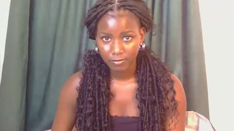 latiffaah_xx online show from 23, 3, 2026