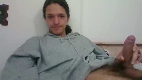 Snapshot of latin_boi6 chatting on 8, 1, 2026 Angel online show from 8, 1, 2026
