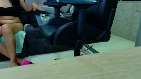 Snapshot of latin_couple77 chatting on 15, 3, 2026 Sara y Andy online show from 15, 3, 2026