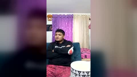 Snapshot of latin_curiousxxx chatting on 31, 7, 2026 latin_curiousxxx online show from 31, 7, 2026
