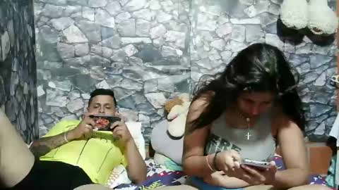 Snapshot of latin_hornycouple chatting on 4, 1, 2025 latin_hornycouple online show from 4, 1, 2025