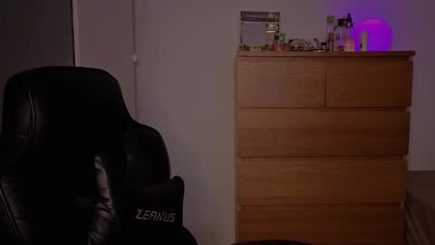  Free OF online show from 21, 9, 2025