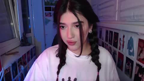 miiiiiiaaaa online show from 12, 2, 2025