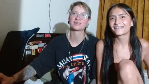 Snapshot of latinas_love05 chatting on 3, 2, 2026 latinas_love05 online show from 3, 2, 2026