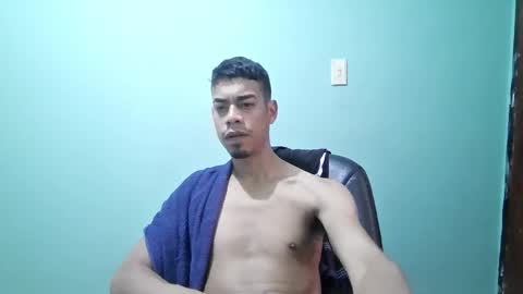 Snapshot of latinbigcrazy chatting on 27, 5, 2026 latinbigcrazy online show from 27, 5, 2026