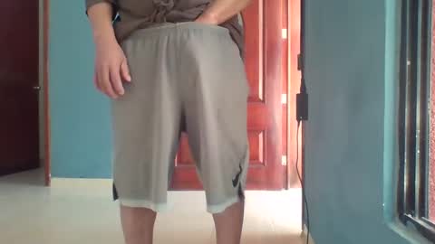 Snapshot of latinbigdick2 chatting on 26, 1, 2025 Robert online show from 26, 1, 2025