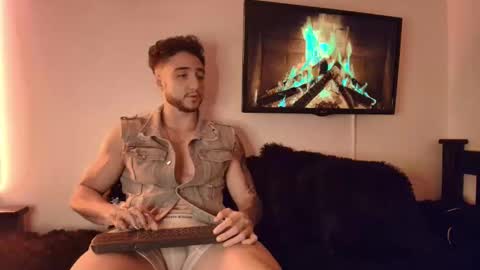 Snapshot of latinboyvip_ chatting on 2, 5, 2026 LatinBoyVIP Colombian online show from 2, 5, 2026