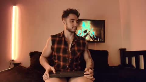 Snapshot of latinboyvip_ chatting on 6, 5, 2026 LatinBoyVIP Colombian online show from 6, 5, 2026