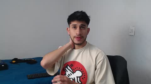 Snapshot of latinbunny7779 chatting on 31, 1, 2025 camilo online show from 31, 1, 2025