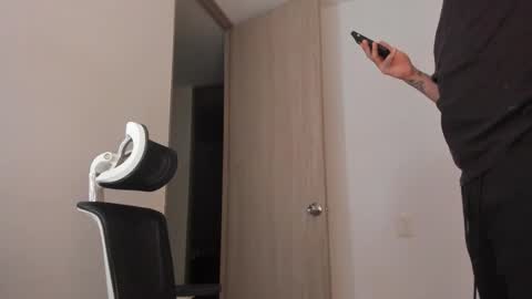 Snapshot of latinevil chatting on 22, 11, 2025 Mistress Maddie and Master Jordan online show from 22, 11, 2025