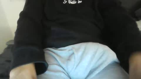 Snapshot of latinman7945 chatting on 9, 2, 2026 latinman7945 online show from 9, 2, 2026