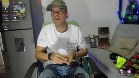 latinmartin73 online show from 8, 12, 2024