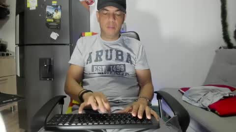 latinmartin73 online show from 7, 1, 2025