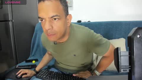 latinmartin73 online show from 27, 1, 2025