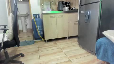 latinmartin73 online show from 4, 3, 2025