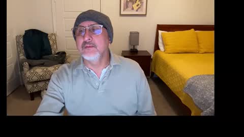 QS - INDEPENDENT MODEL online show from 5, 12, 2025