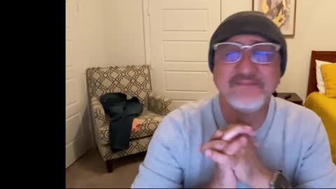 QS - INDEPENDENT MODEL online show from 6, 1, 2026